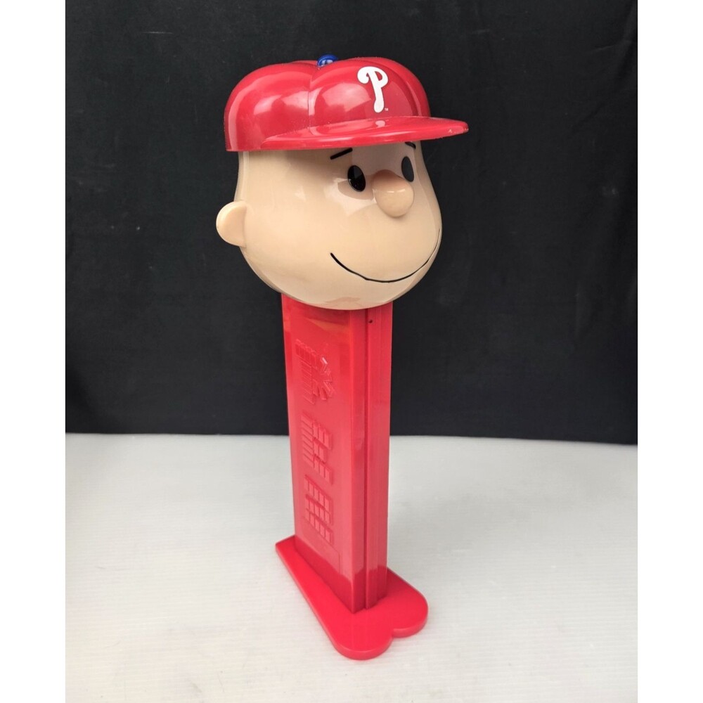 MLB Philadelphia Phillies Charlie Brown Peanuts Giant 12” PEZ Dispenser Musical
